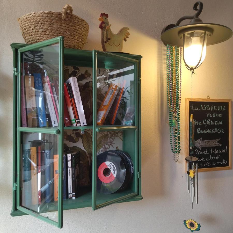 קליארי Contus Retro Guest House מראה חיצוני תמונה